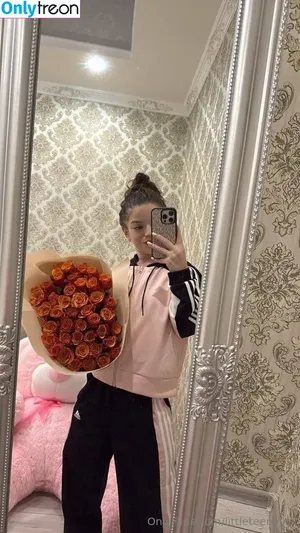 Littleteenvika / Eva_Ashhh / cutelittlenika фото голая #0069
