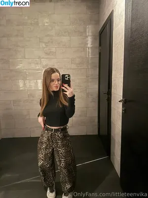Littleteenvika / Eva_Ashhh / cutelittlenika фото голая #0096