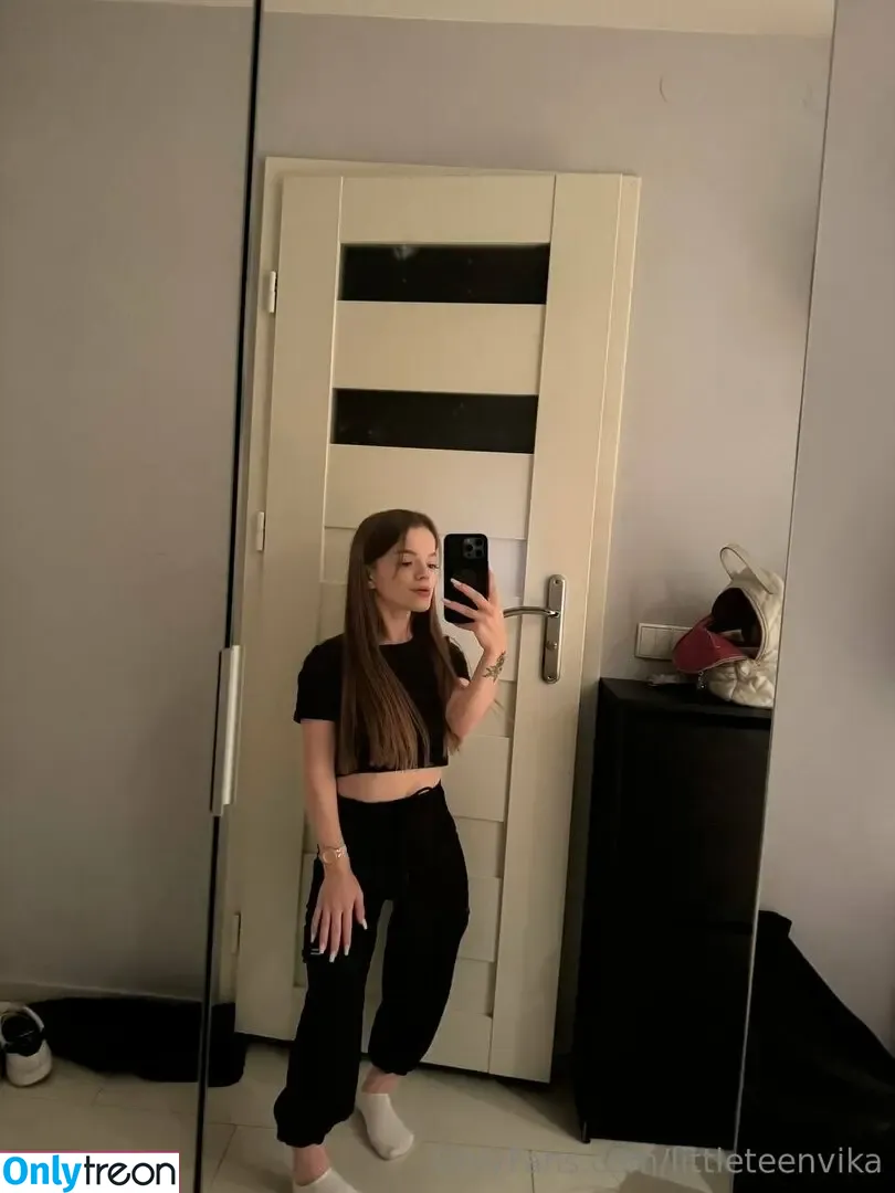 Littleteenvika nude photo #0017 (Eva_Ashhh / cutelittlenika)