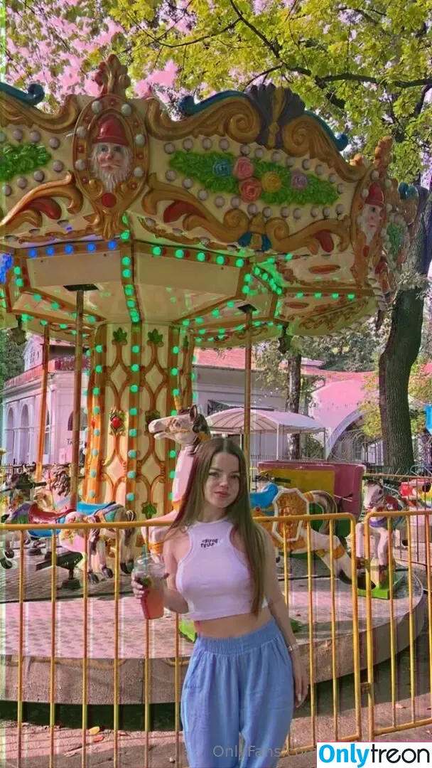Littleteenvika nude photo #0038 (Eva_Ashhh / cutelittlenika)