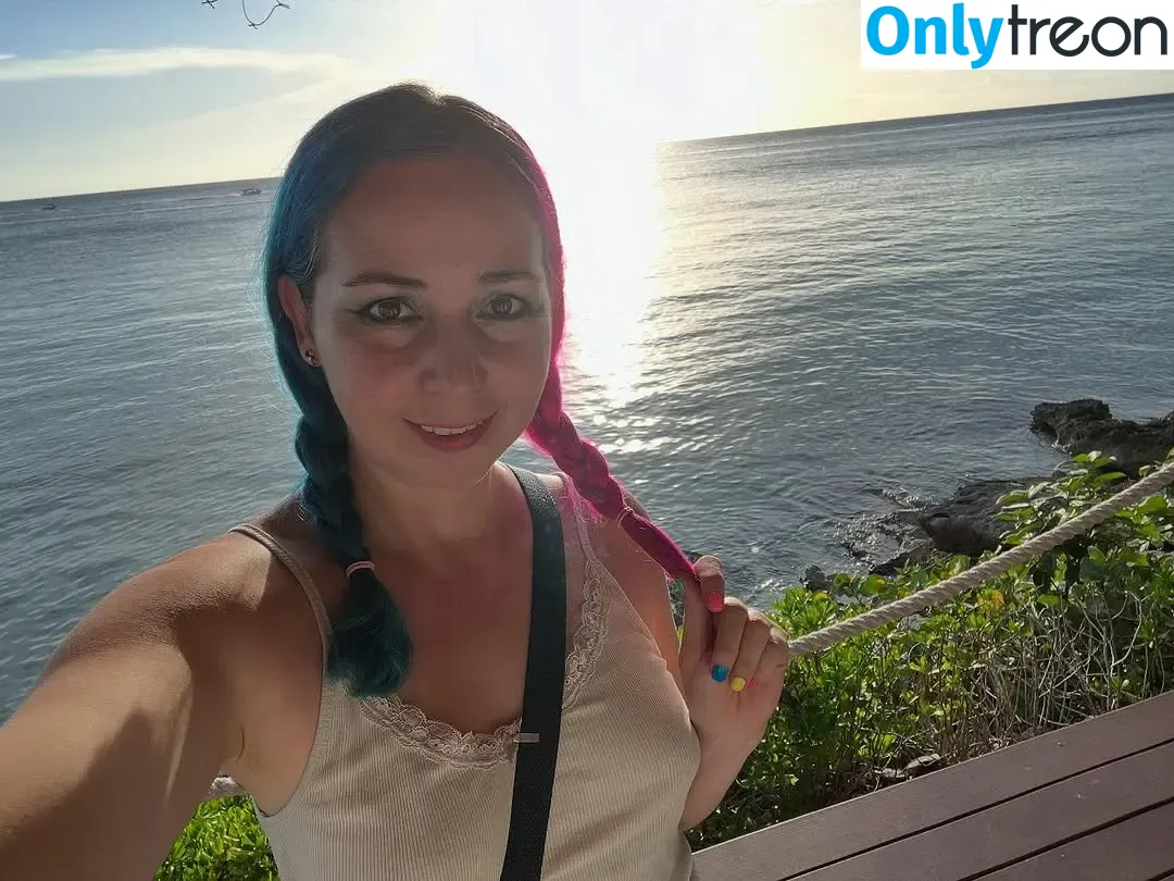 Litzia Moon nude photo #0107 (litziabeltran / litziamoon)