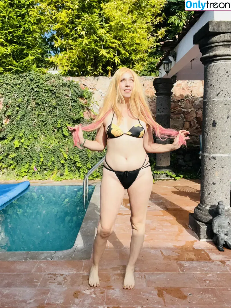 Litzia Moon nude photo #0120 (litziabeltran / litziamoon)