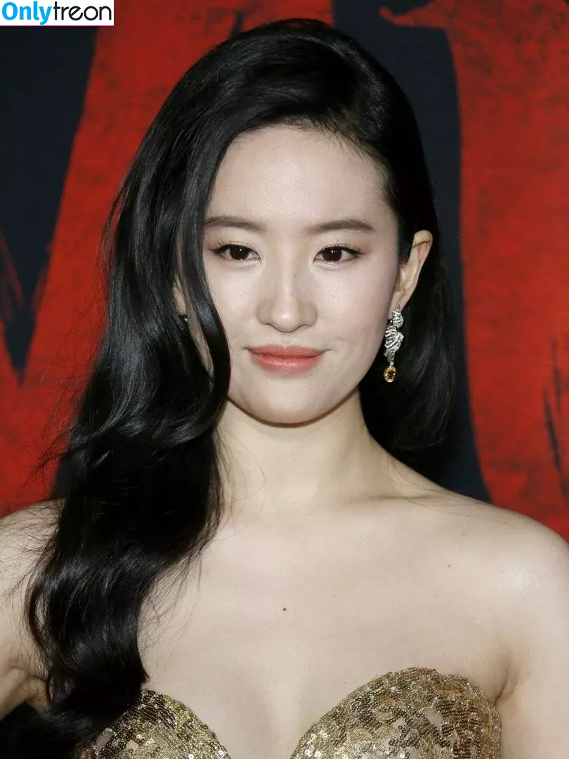 Liu Yifei голая photo #0001 (yifei_cc)