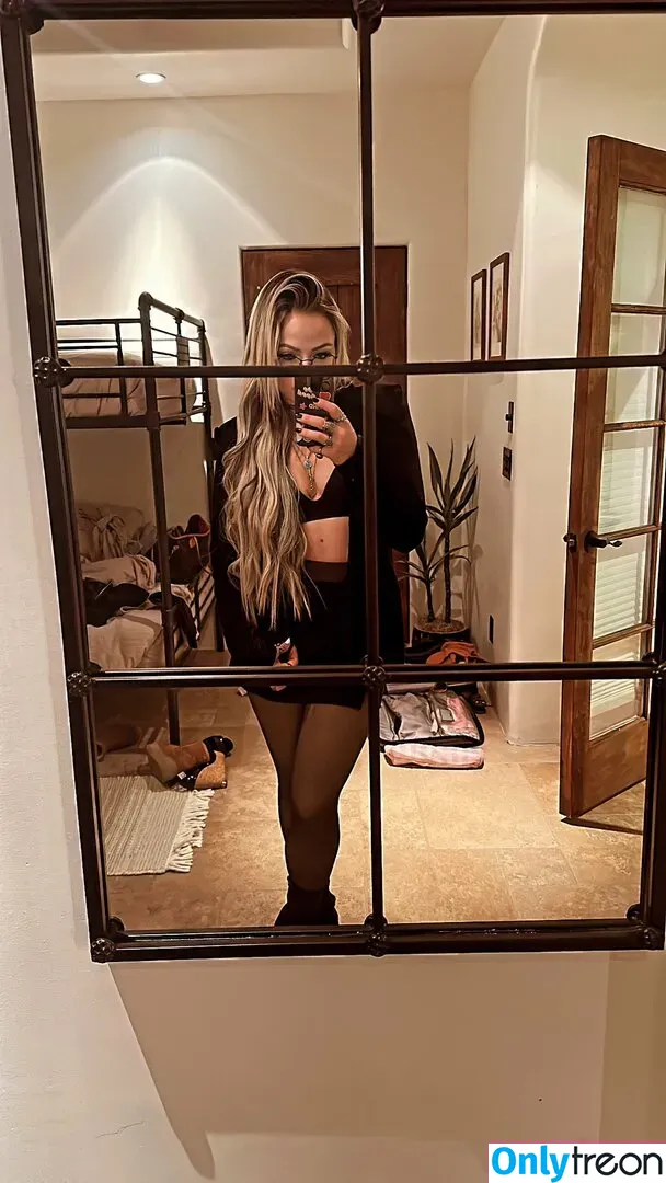 Liv Morgan голая photo #0516 (LivMorgan)