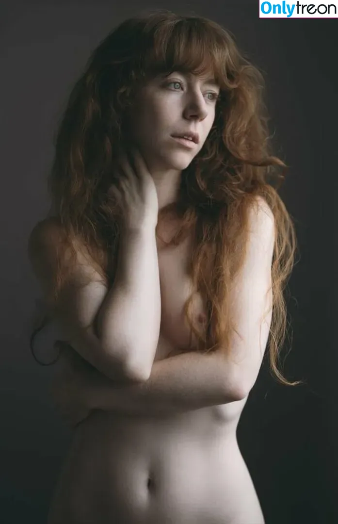 Liv Sage nude photo #0345 (asmallwoman / livsage)