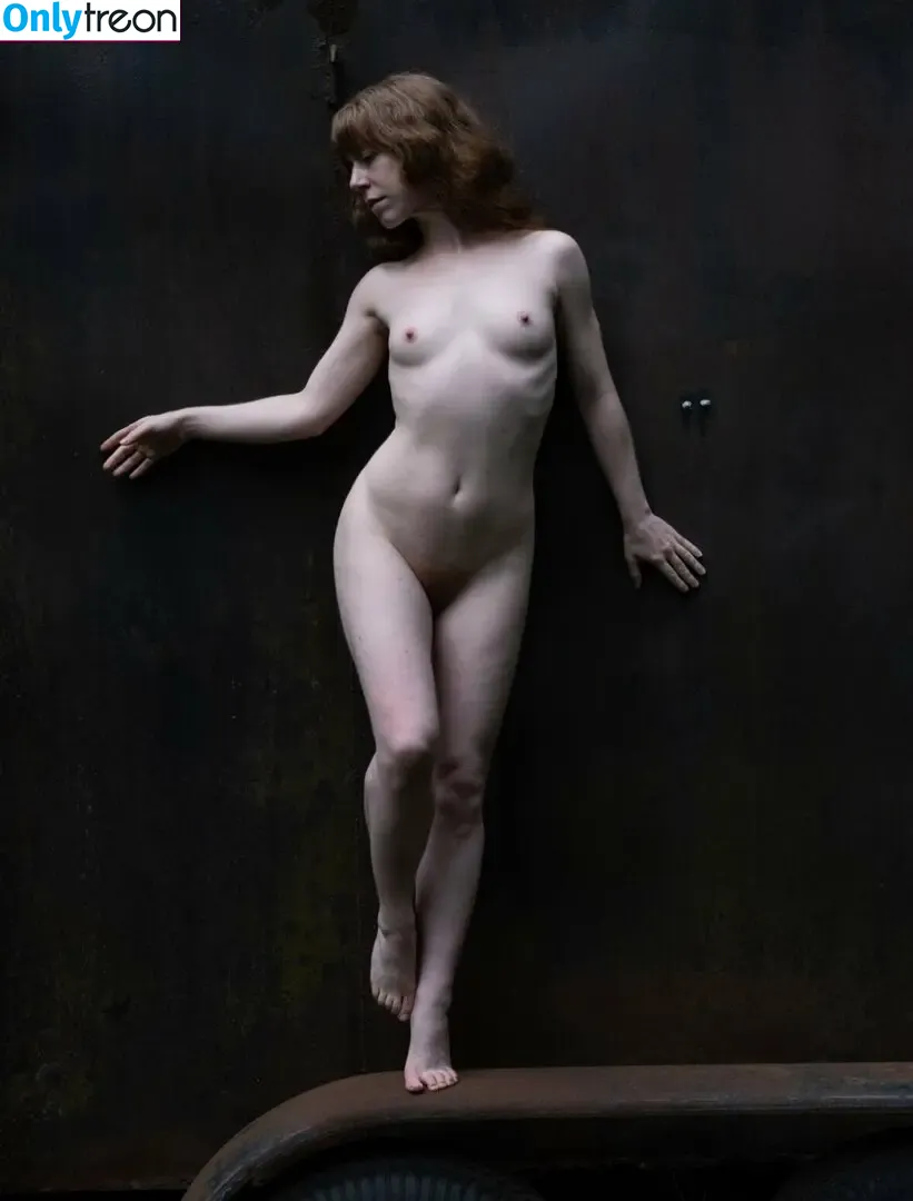 Liv Sage nude photo #0595 (asmallwoman / livsage)
