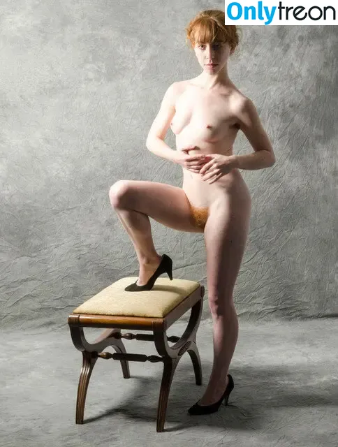Liv Sage голая photo #0705 (asmallwoman / livsage)