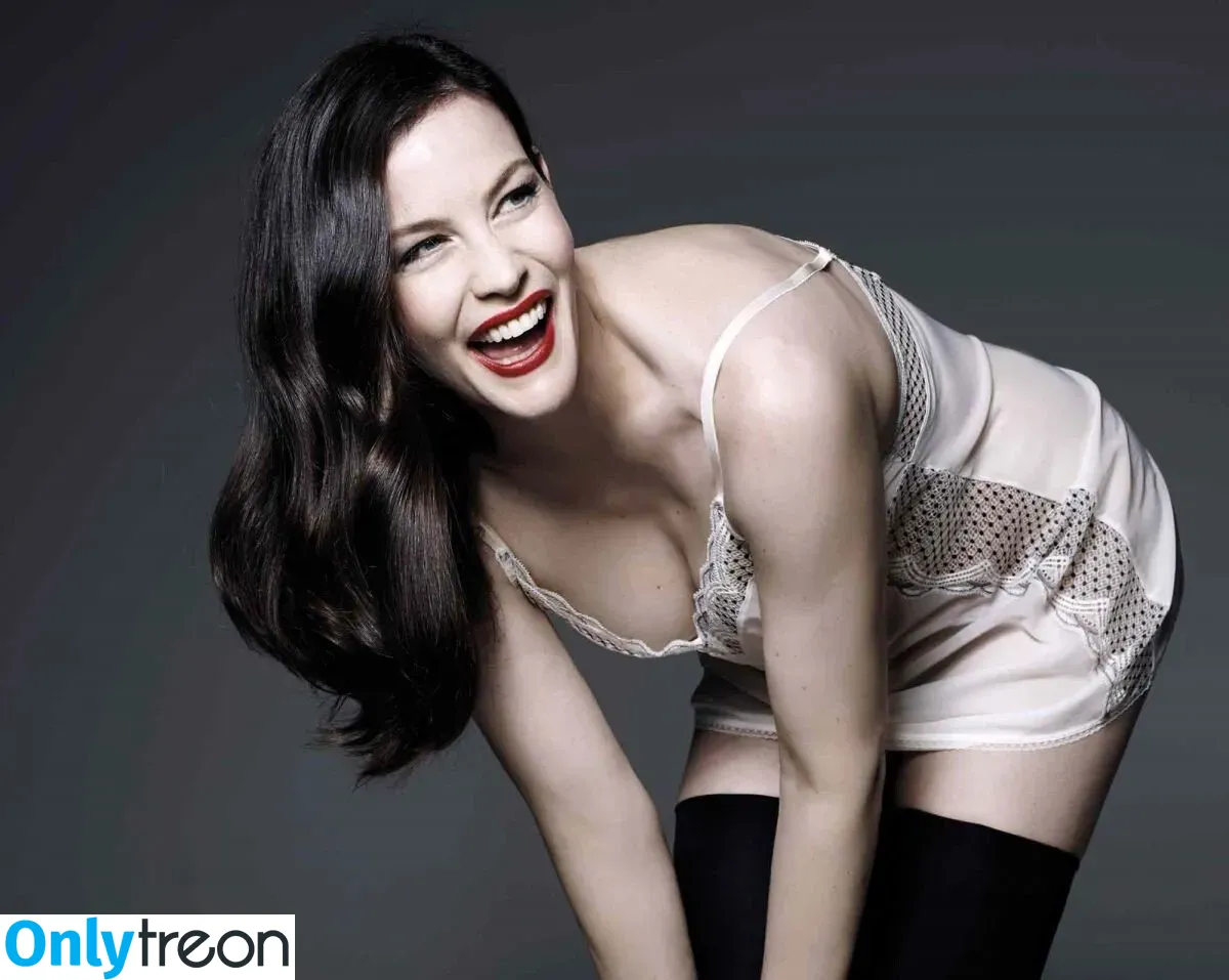 Liv Tyler голая photo #0013 (livtyler / livtyler0580 / misslivalittle)