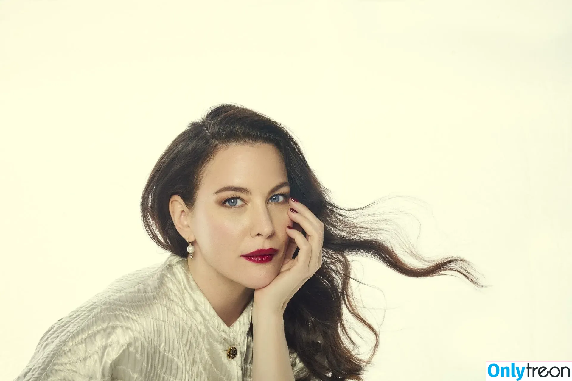 Liv Tyler голая photo #0277 (livtyler / livtyler0580 / misslivalittle)