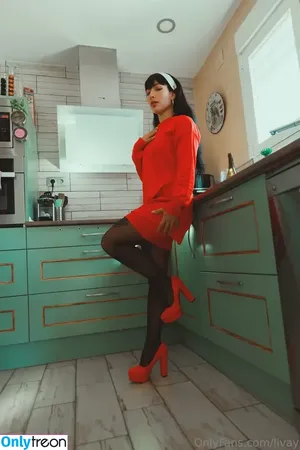 livay_free / itslisetterenee_ фото голая #0124