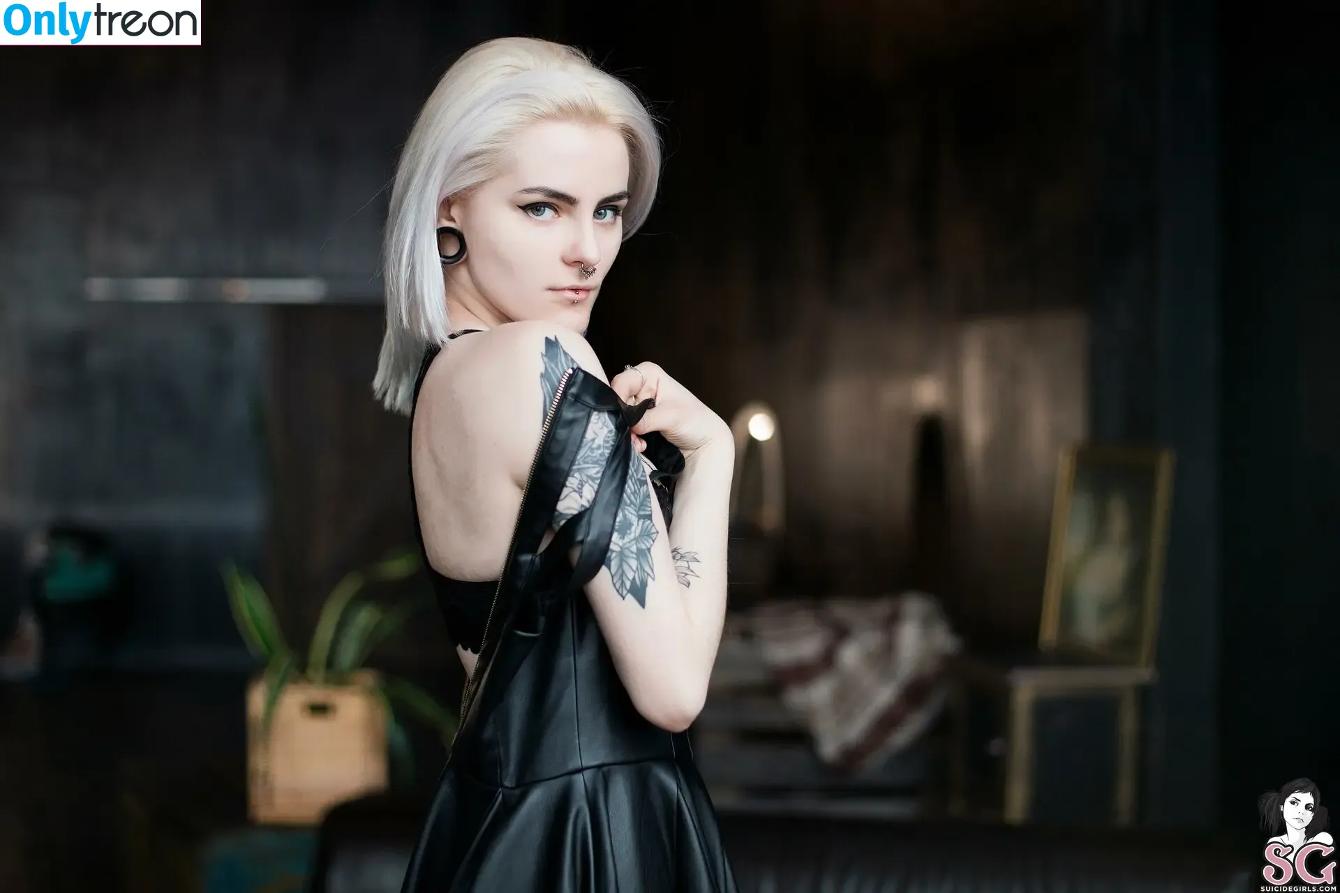 Livermorium голая photo #0021 (livermorium___)