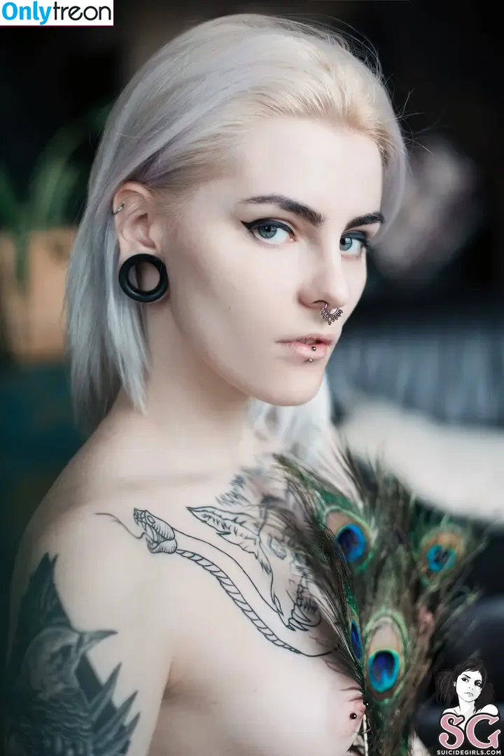 Livermorium голая photo #0023 (livermorium___)