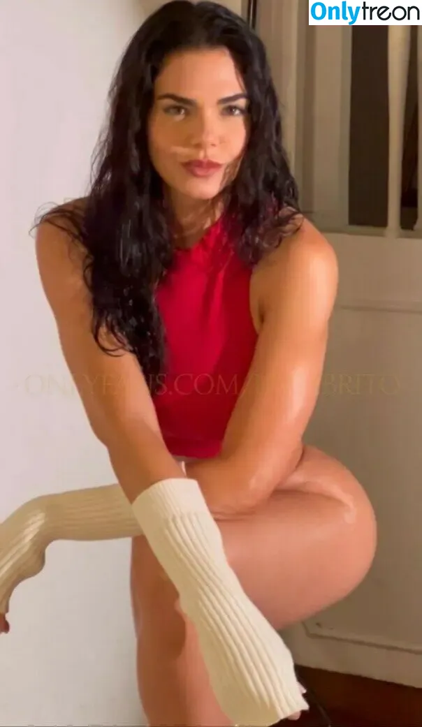 Livia Brito nude photo #0051 (liviabrito / liviabritopes)