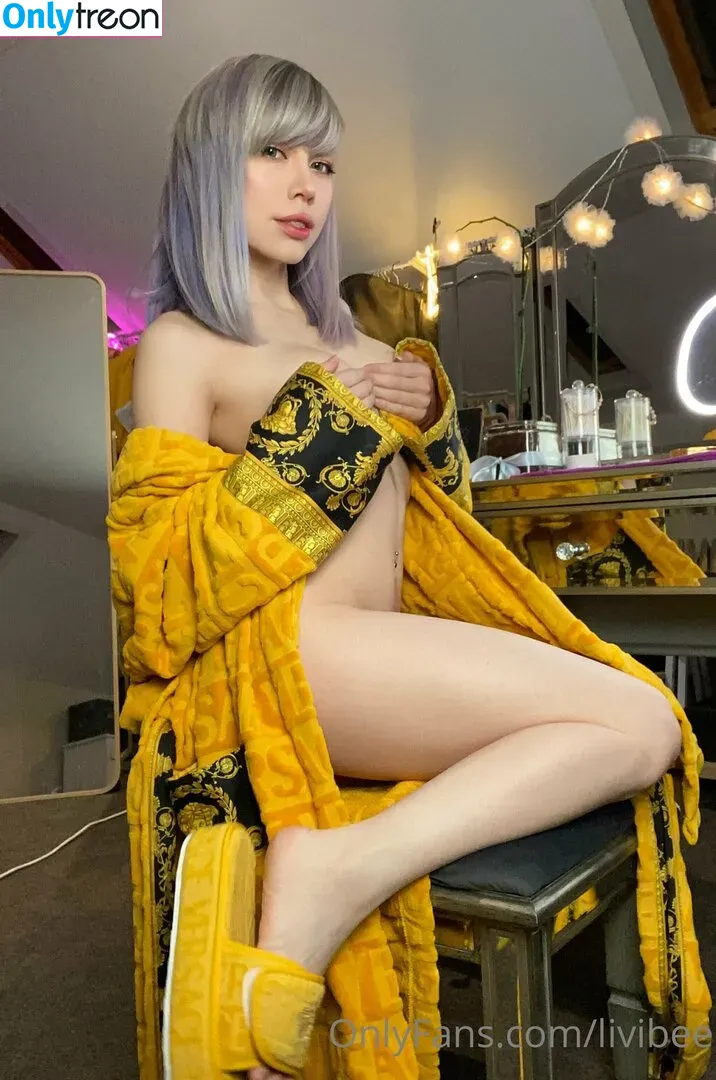 Livibee nude photo #0107 (Simp Chat / livibeeee)