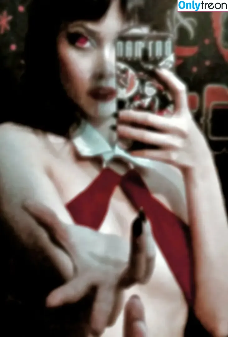 Livingdead_kev nude photo #0055 (kev / monstermama94)
