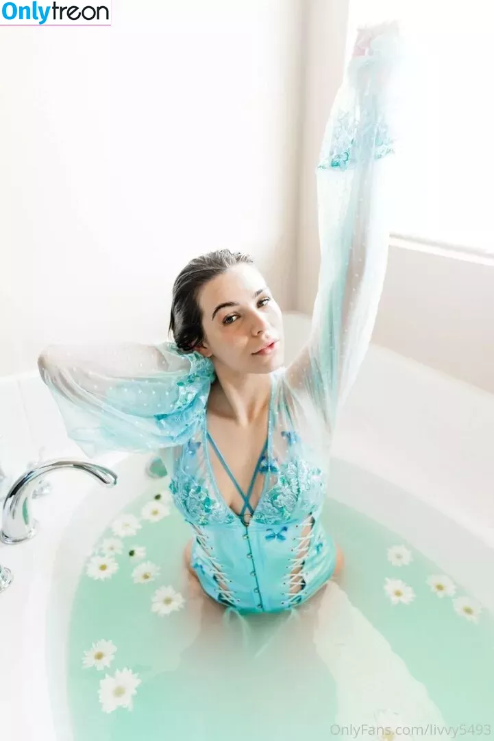 livvy5493 голая photo #0028 (livvy543)