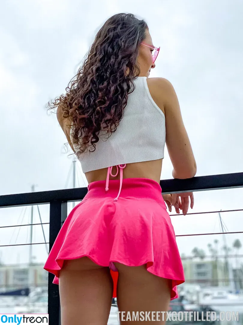 Liz Jordan голая photo #0006 (lizjordanxxx / notlizjordan / thelizziejordan)