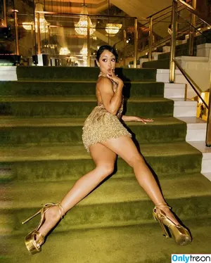 Liza Koshy / lizakoshy nude photo #0181