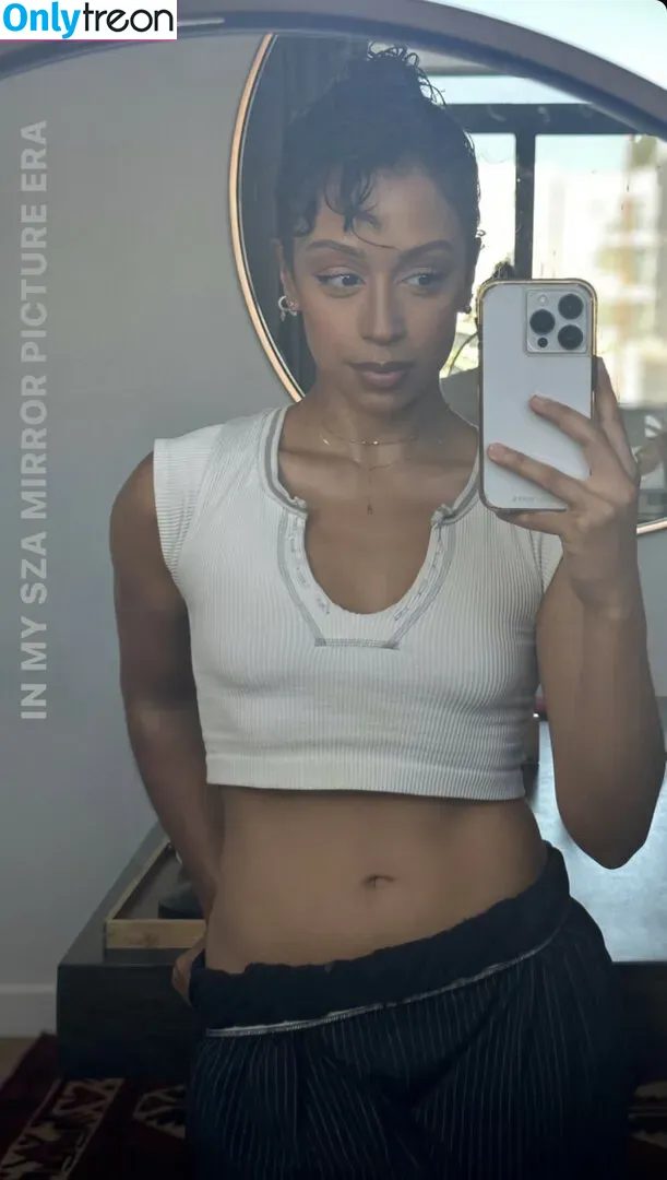 Liza Koshy nude photo #0096 (lizakoshy)