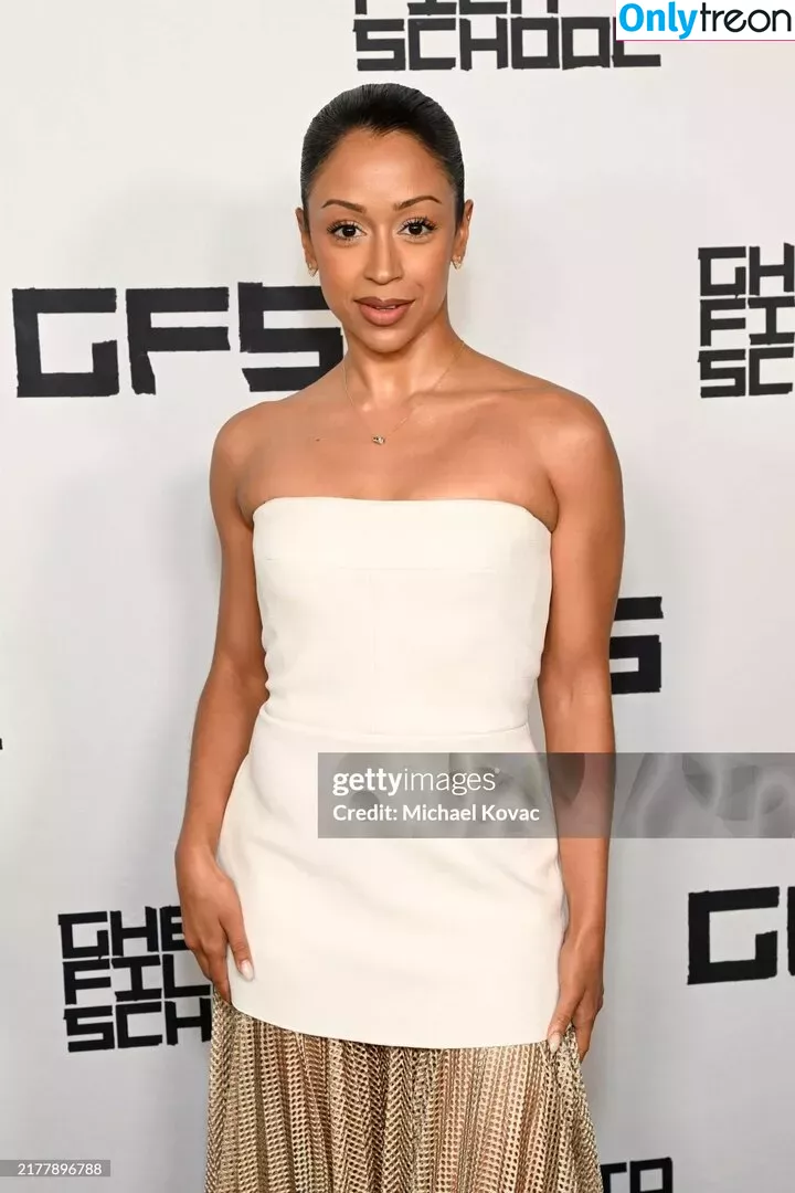 Liza Koshy голая photo #0159 (lizakoshy)