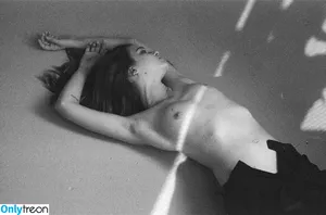 Liza Voroncova / LisaVoroncova / li.voroncova nude photo #0090