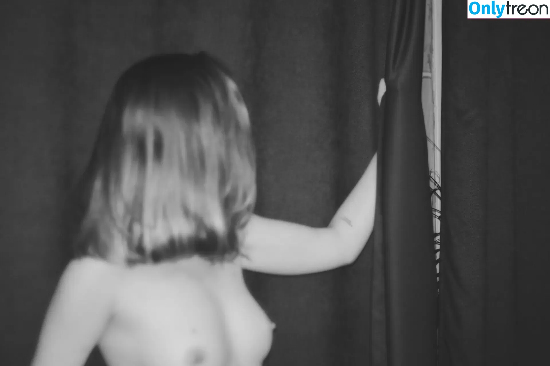 Liza Voroncova nude photo #0022 (LisaVoroncova / li.voroncova)