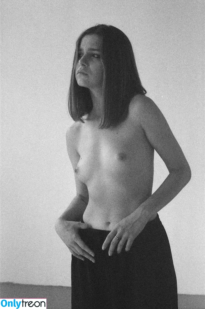 Liza Voroncova nude photo #0094 (LisaVoroncova / li.voroncova)
