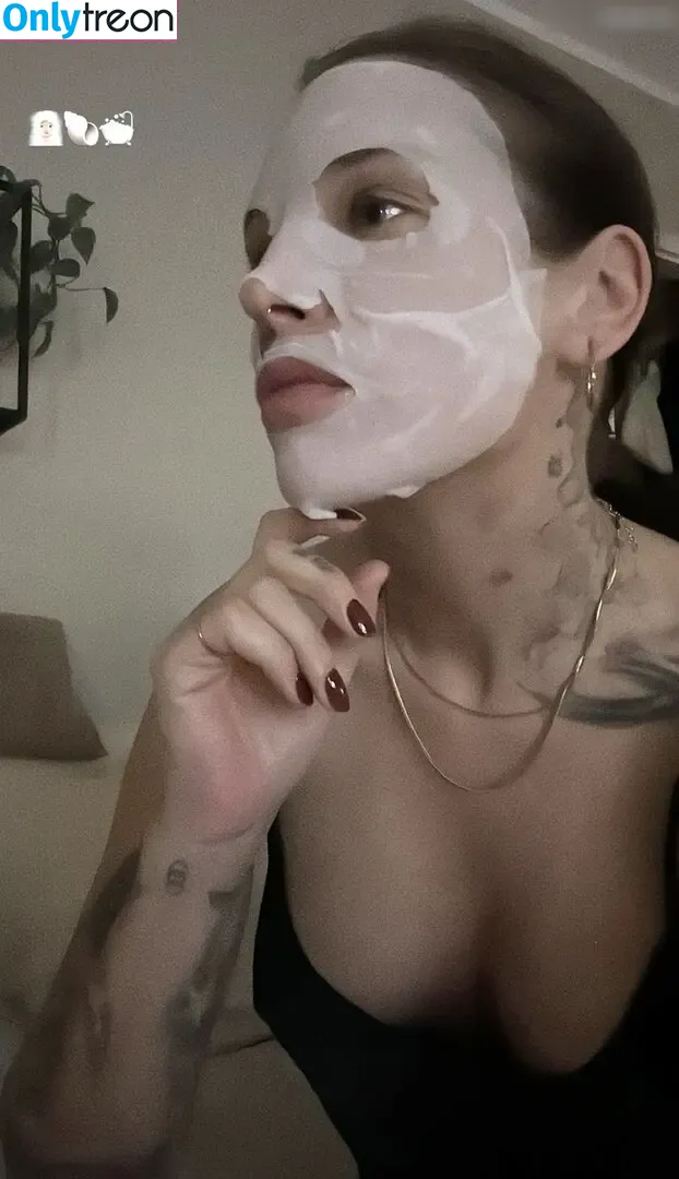Liza Waschke голая photo #0201 (liza.waschke)