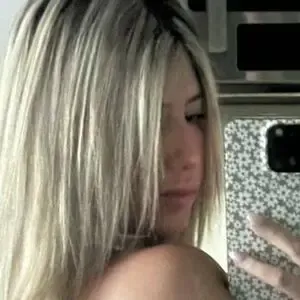 Lizalou.1 / Liza Lou / lizab_louu nude photo #0002