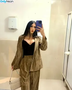 Lizarely Jordan / lizarelyjordan1 / lizarelyjordan_18 nude photo #0011