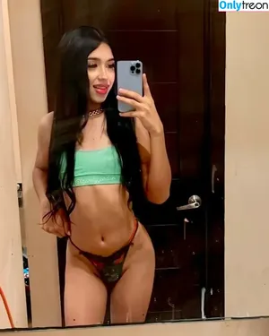 Lizarely Jordan / lizarelyjordan1 / lizarelyjordan_18 nude photo #0016