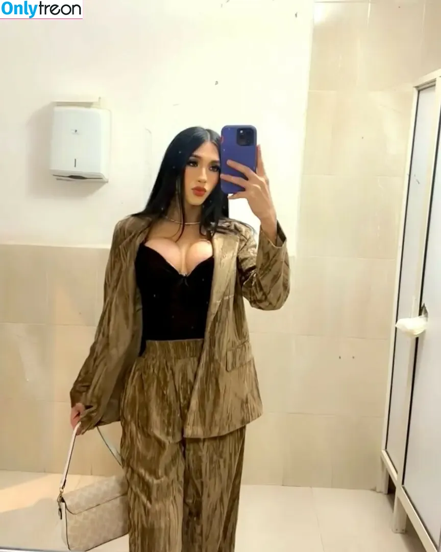 Lizarely Jordan nude photo #0011 (lizarelyjordan1 / lizarelyjordan_18)