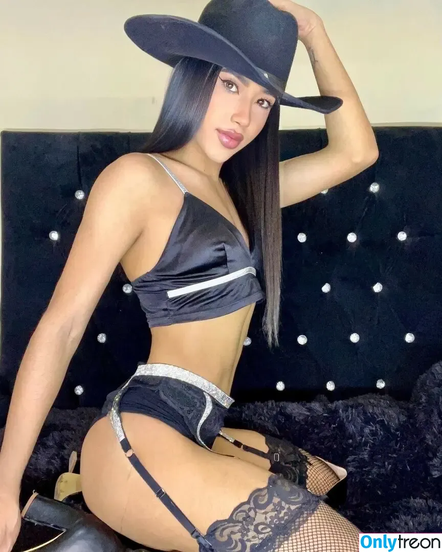 Lizarely Jordan nude photo #0013 (lizarelyjordan1 / lizarelyjordan_18)