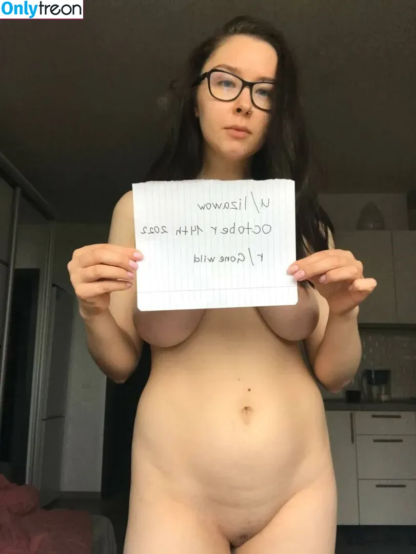 lizawow nude photo #0002 (lizawow__)