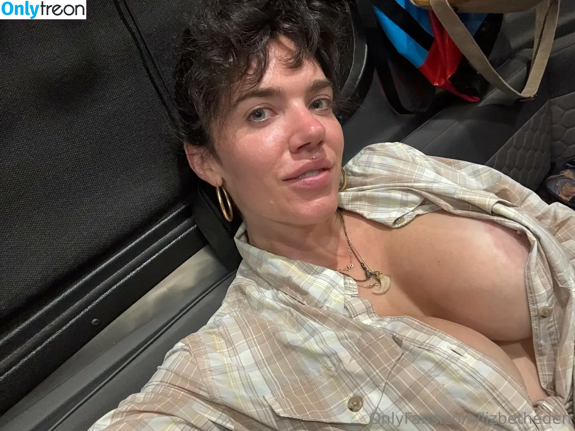 Lizbeth Eden nude photo #0439 (LizbethEden)