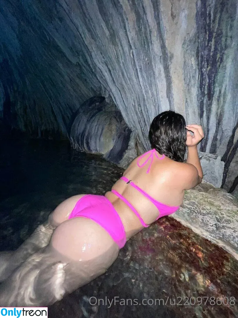 Lizbeth Rodríguez nude photo #0010 (Badabun / lizbethrodriguezoficial / u220978608)