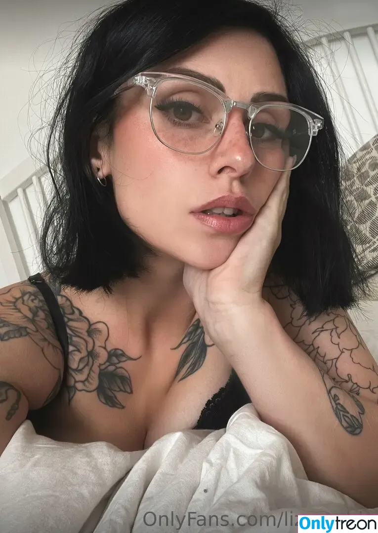 Lizyrubinspicy голая photo #0157 (lizzyrubin)