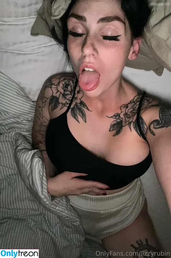 Lizyrubinspicy голая photo #0319 (lizzyrubin)