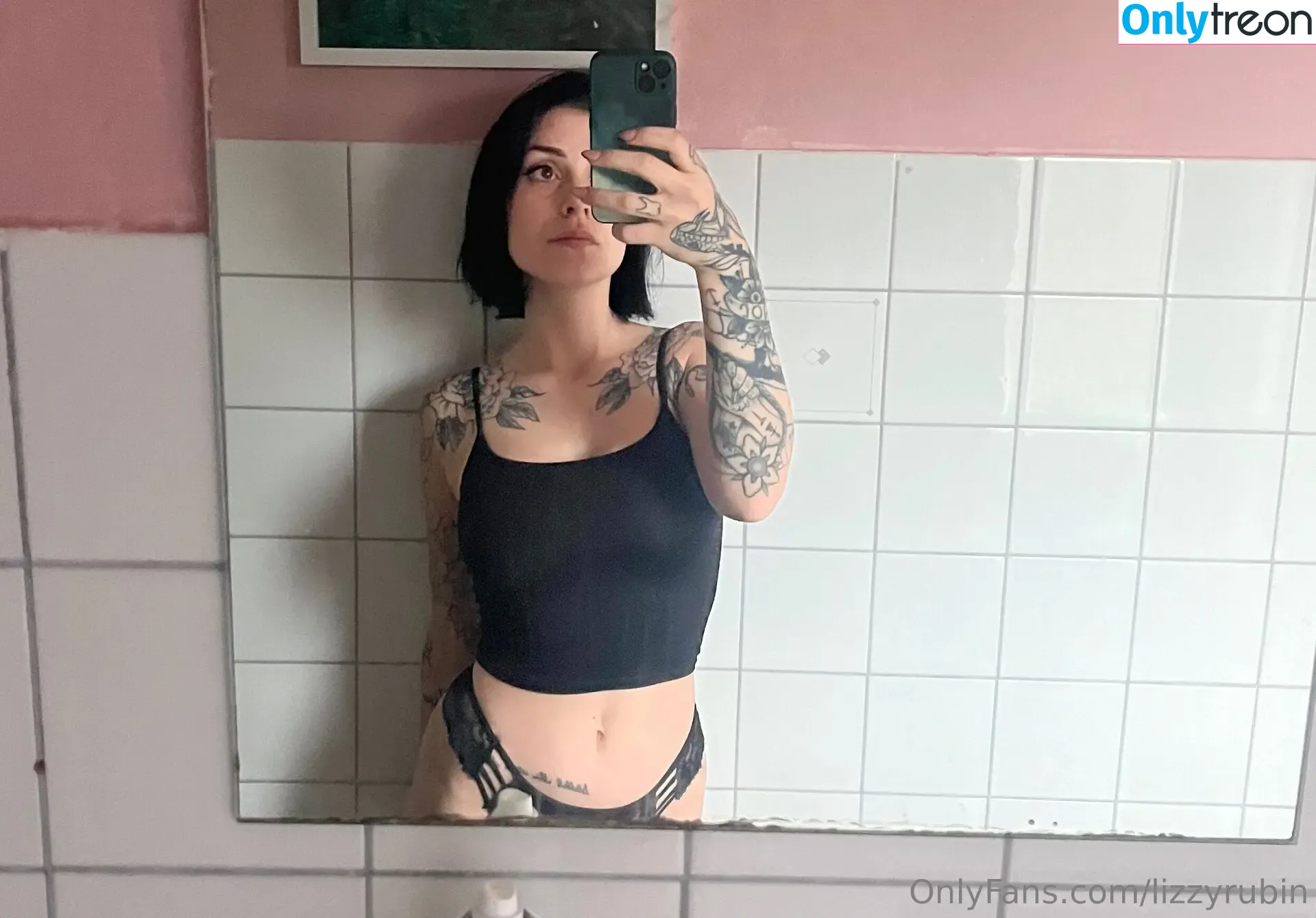 Lizyrubinspicy голая photo #0342 (lizzyrubin)