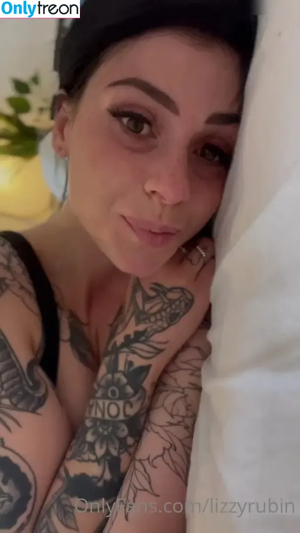 Lizyrubinspicy голая photo #0354 (lizzyrubin)
