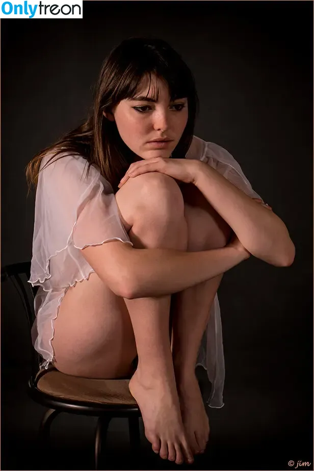 Lizzie Gunst nude photo #0018 (Debbie Vogel / Emmy / lizzieguns)