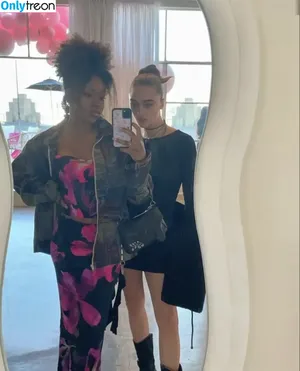 Lizzy Greene / Elizabeth Greene / LizzyGreeneOF / lizzy_greene nude photo #0046