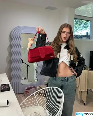 Lizzy Greene / Elizabeth Greene / LizzyGreeneOF / lizzy_greene nude photo #0063