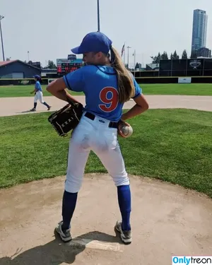 Lizzy Greene / Elizabeth Greene / LizzyGreeneOF / lizzy_greene nude photo #0079
