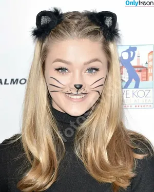 Lizzy Greene / Elizabeth Greene / LizzyGreeneOF / lizzy_greene nude photo #0083