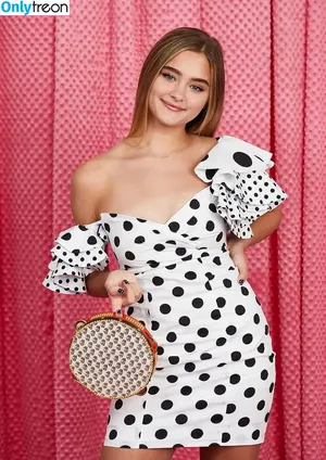 Lizzy Greene / Elizabeth Greene / LizzyGreeneOF / lizzy_greene nude photo #0089