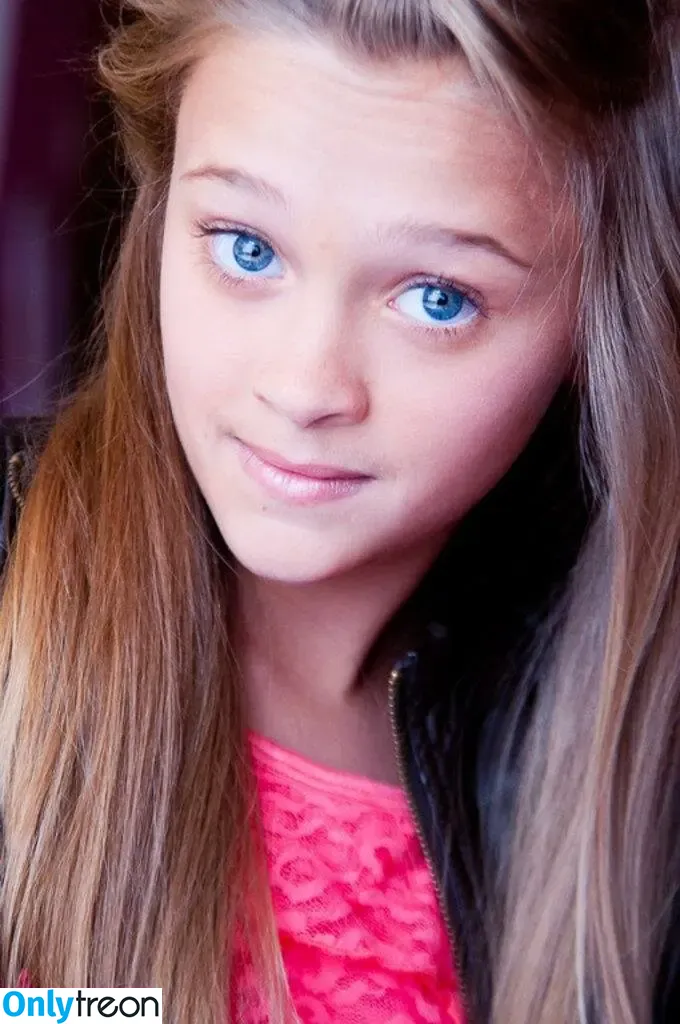 Lizzy Greene nude photo #0074 (Elizabeth Greene / LizzyGreeneOF / lizzy_greene)