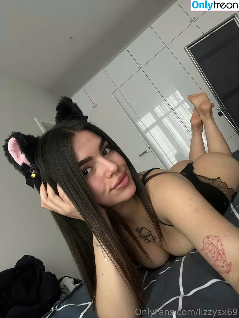 lizzysx69 nude photo #0044 (lizzymusi)