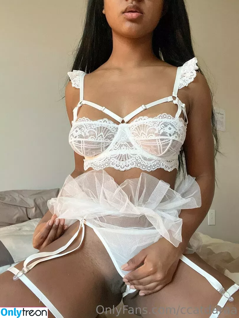 llalalinaa nude photo #0086 (llalaina)