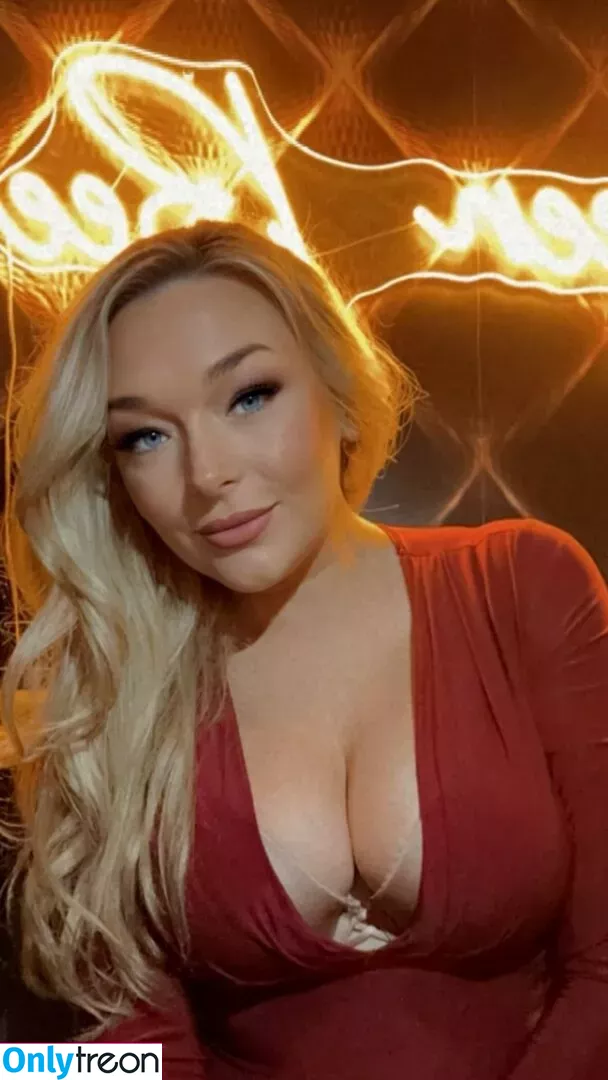 llannagg nude photo #0116 (Llanna)